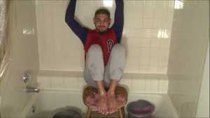 pieologys-gunged-feet_12.jpg